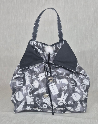 Sac cadeau en tissu avec son ruban/boucle