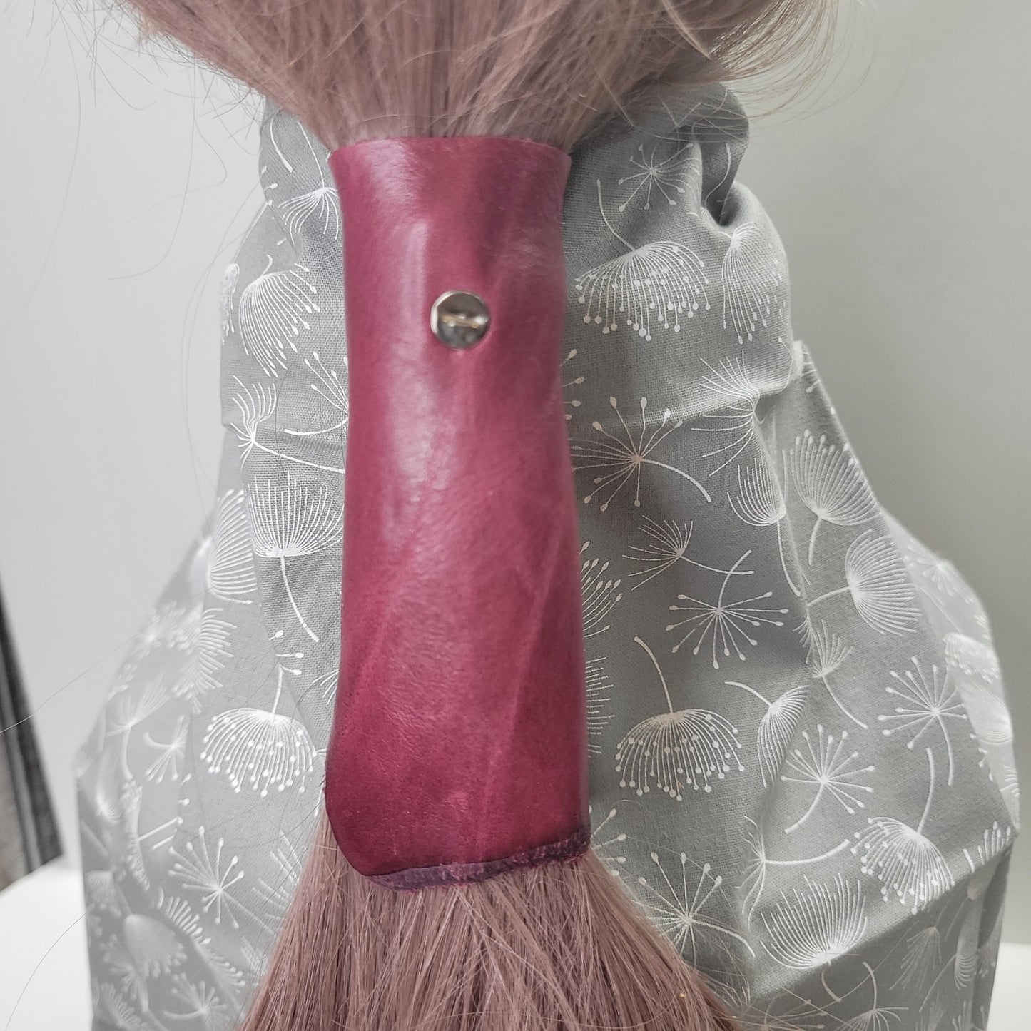 Hair glove