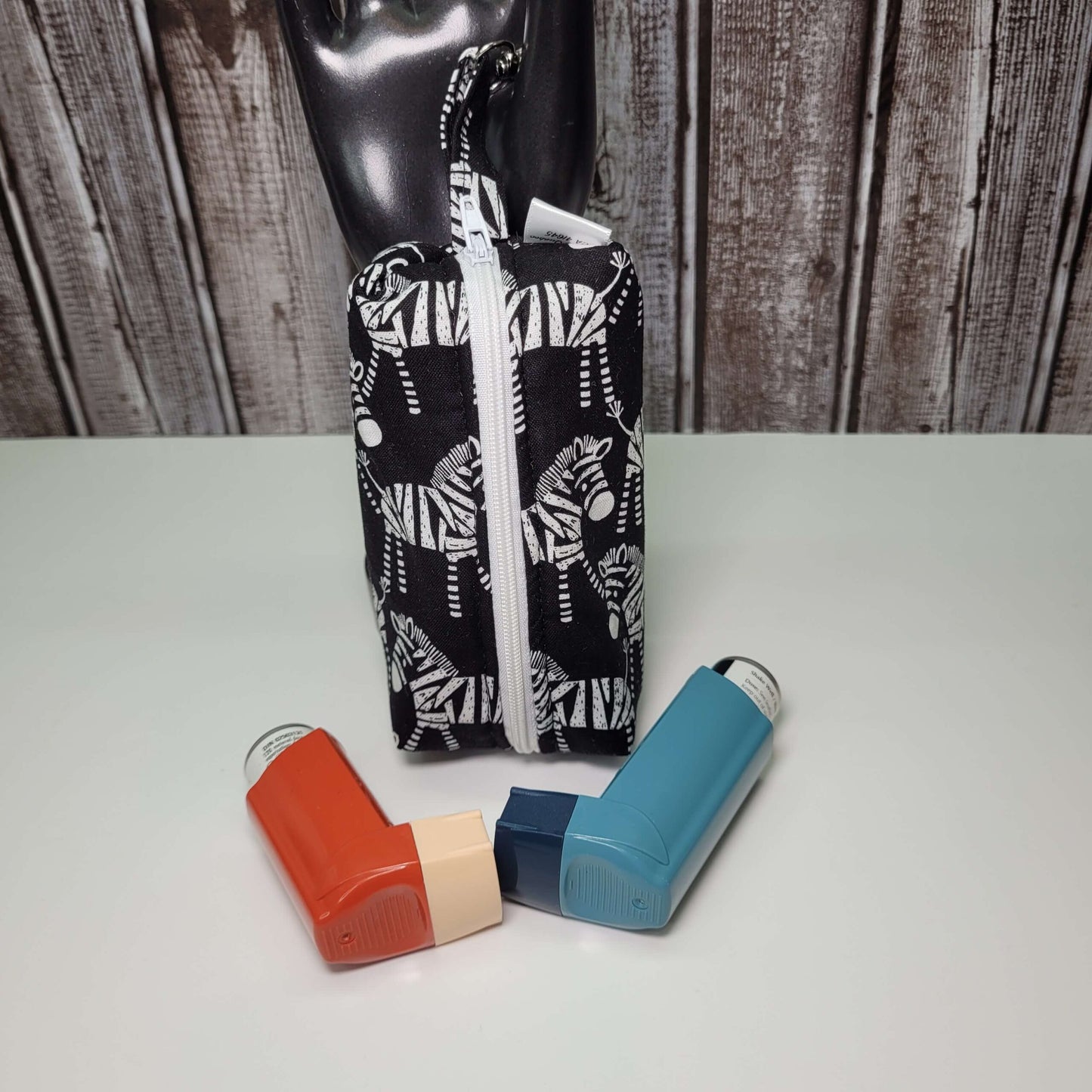 Étui inhalateur ou pochette inhalateur moyen